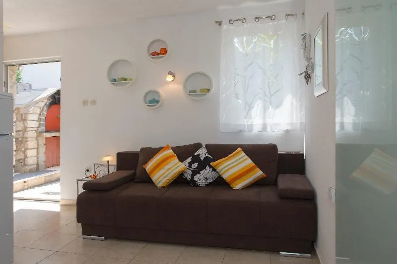 ספליט Apartment Alma מלון